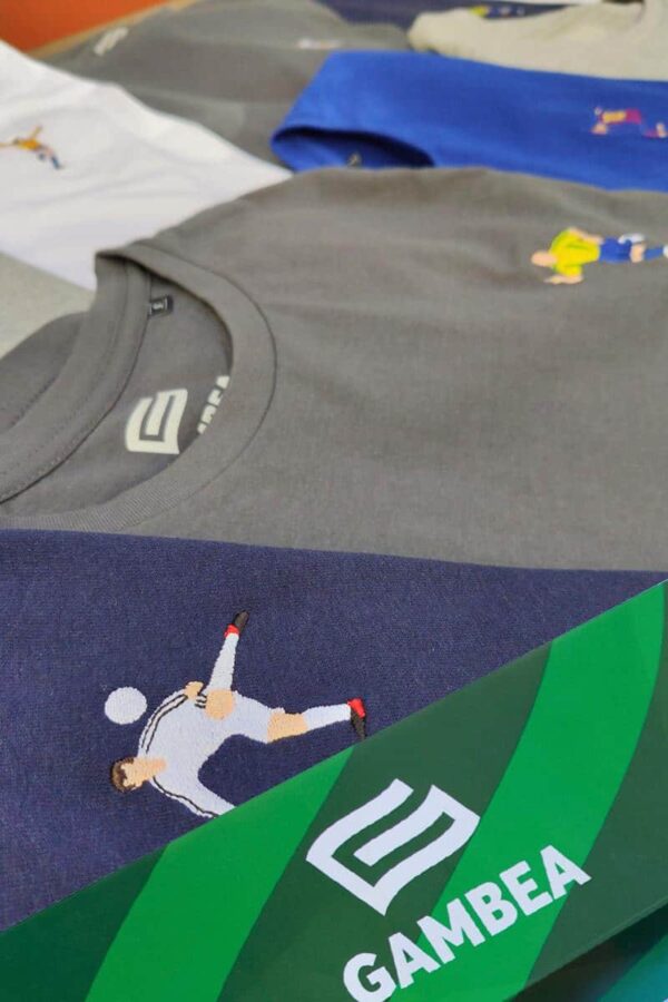 Cria o teu Mega pack (T-shirt + Meias)