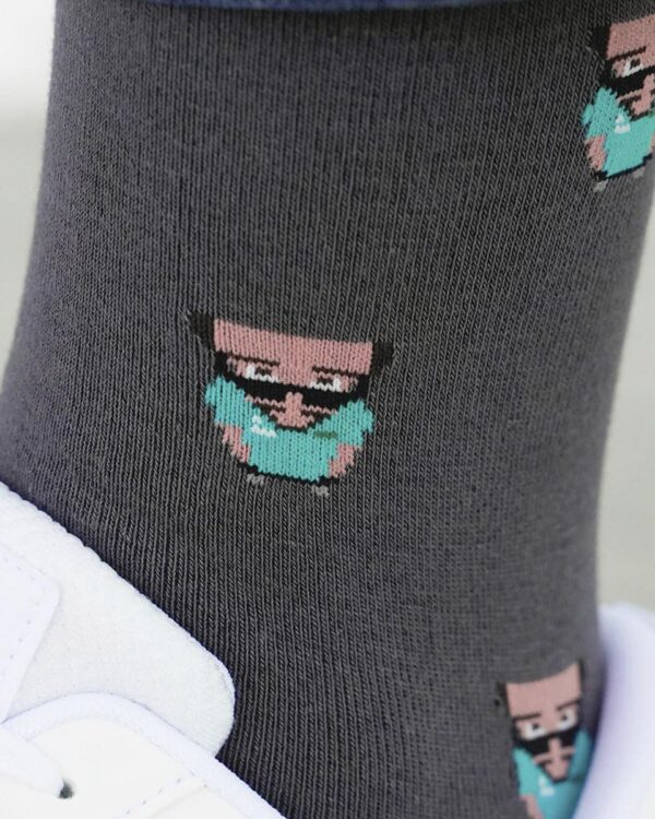 calcetines meme gris 2